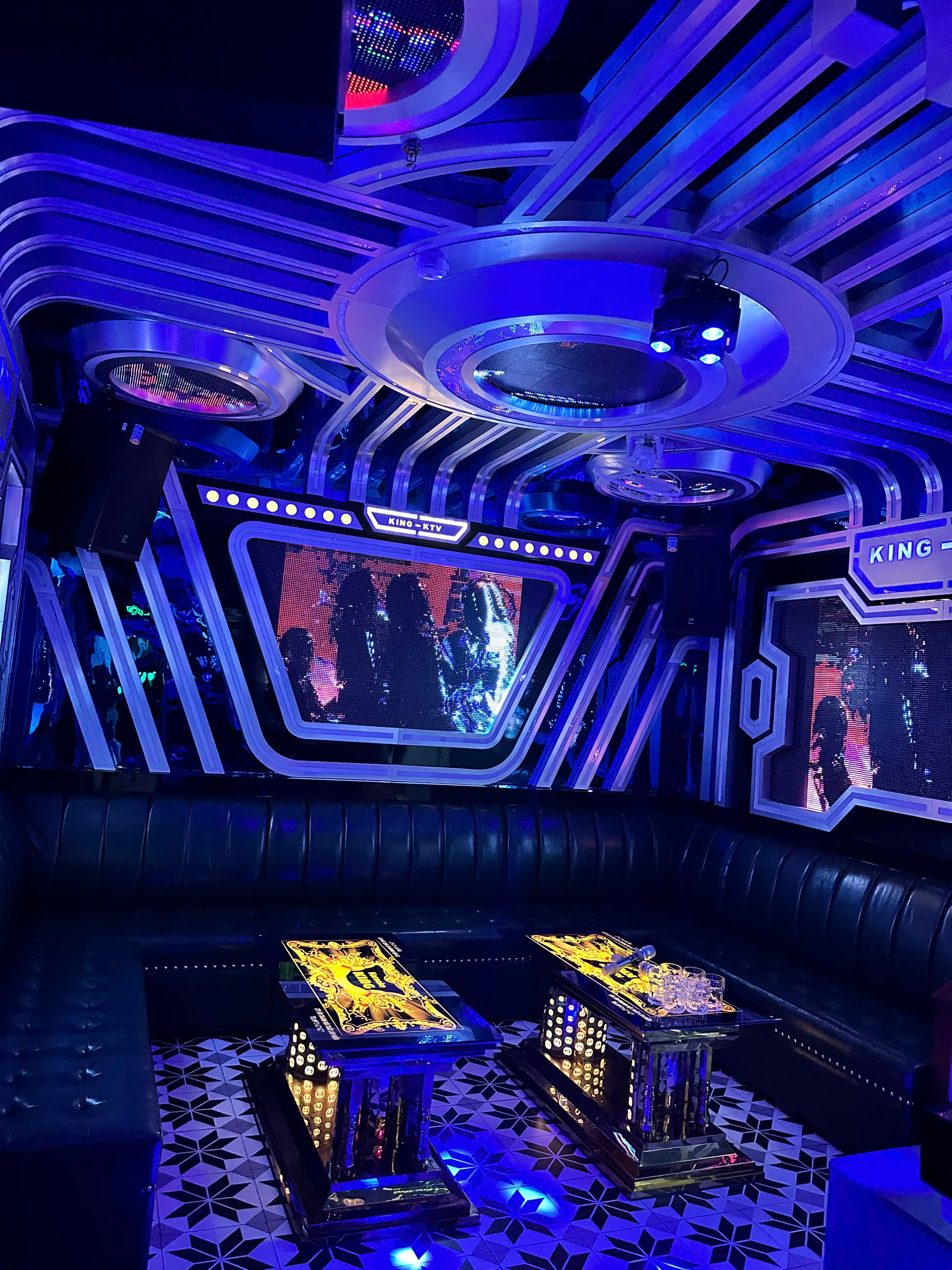 KING-KARAOKE---TUY-HOA-PHU-YEN---CAF-AUDIO---AV-VIET-NAM-2