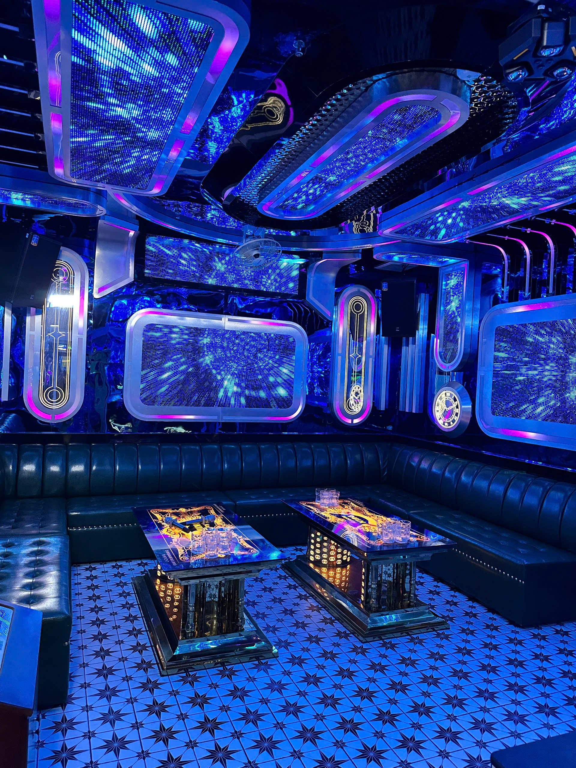 KING-KARAOKE---TUY-HOA-PHU-YEN---CAF-AUDIO---AV-VIET-NAM-6