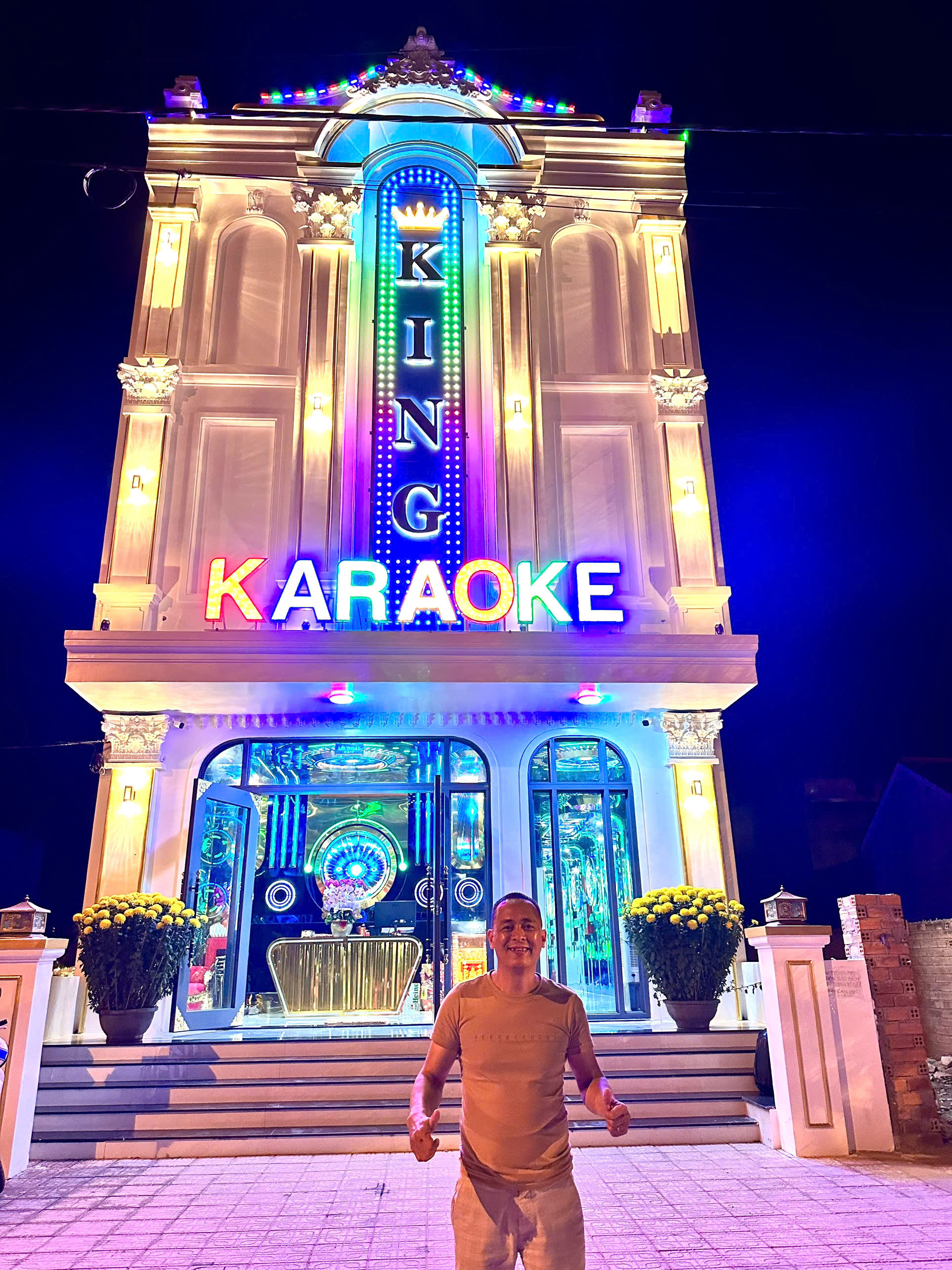 KING-KARAOKE---TUY-HOA-PHU-YEN---CAF-AUDIO---AV-VIET-NAM-7