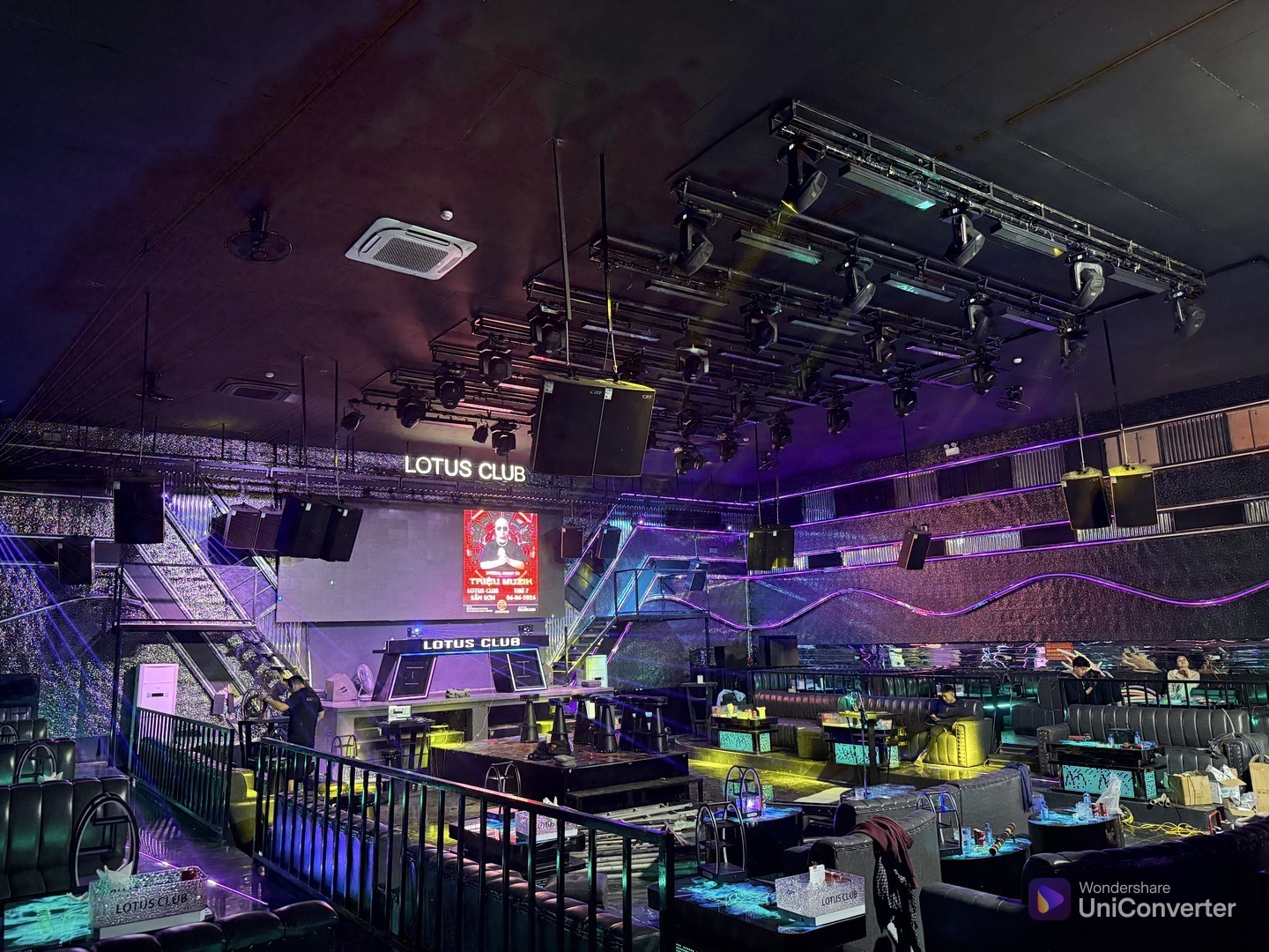 LOTUS-CLUB-SAM-SON-3