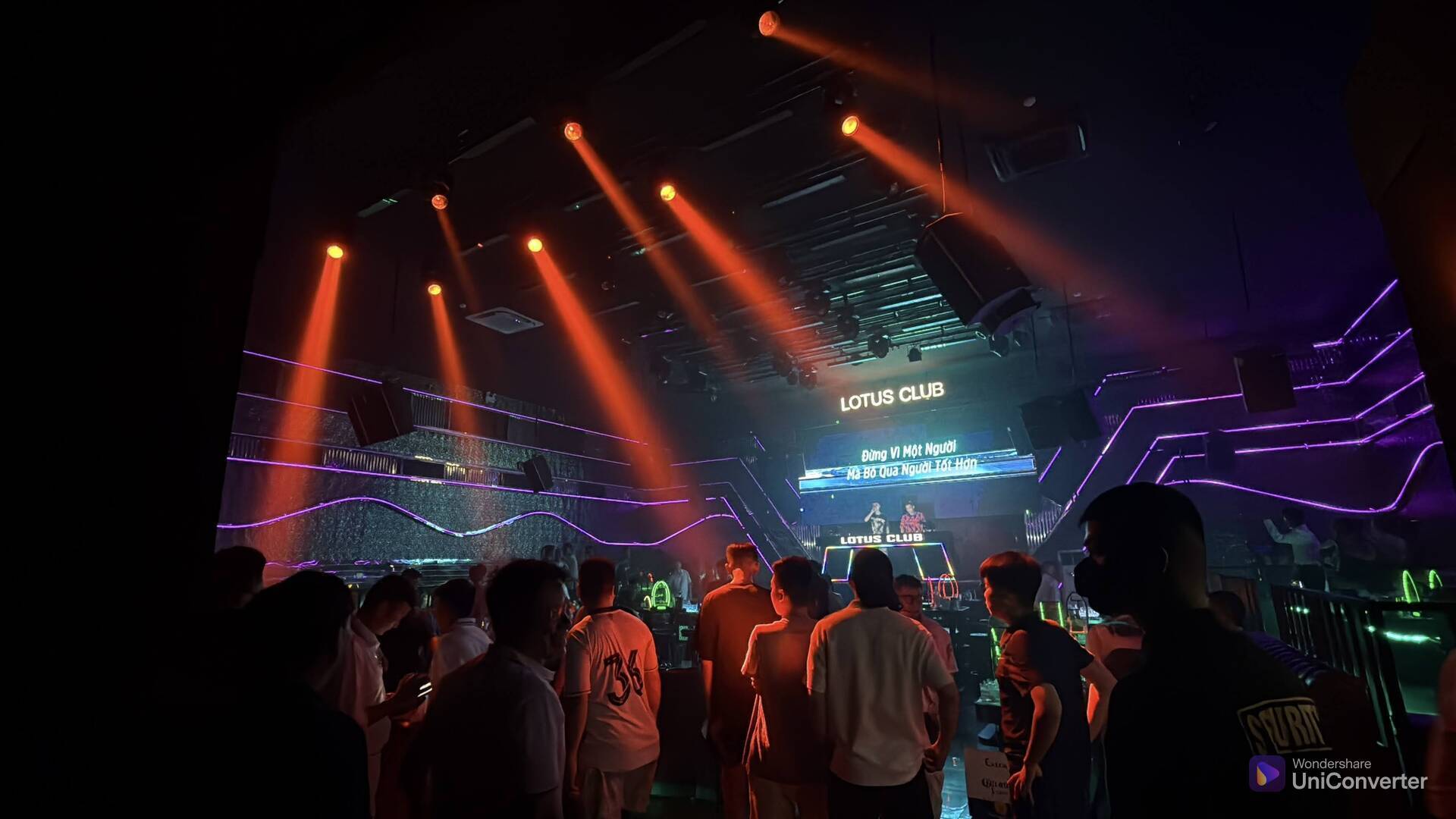 LOTUS-CLUB-SAM-SON-7