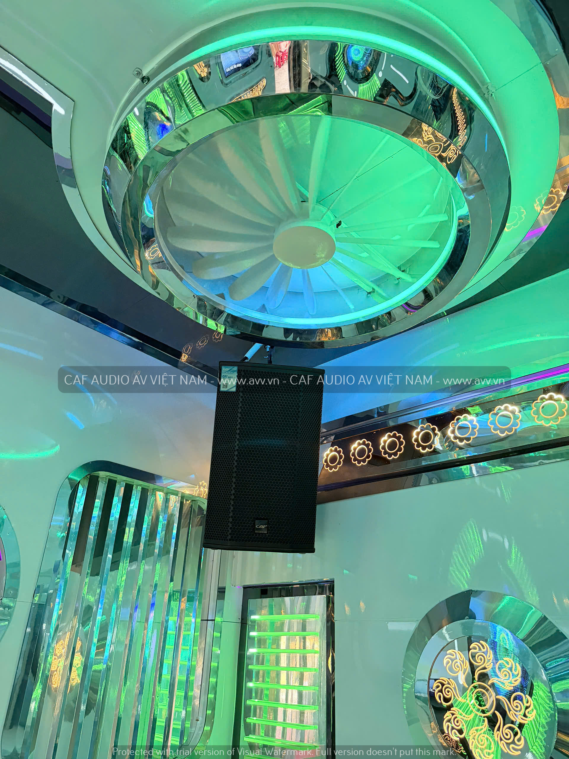 QUEEN-KARAOKE---CAF-AUDIO---AV-VIET-NAM---AM-THANH-CAF-AUDIO---LAP-DAT-LOA-KARAOKE--20