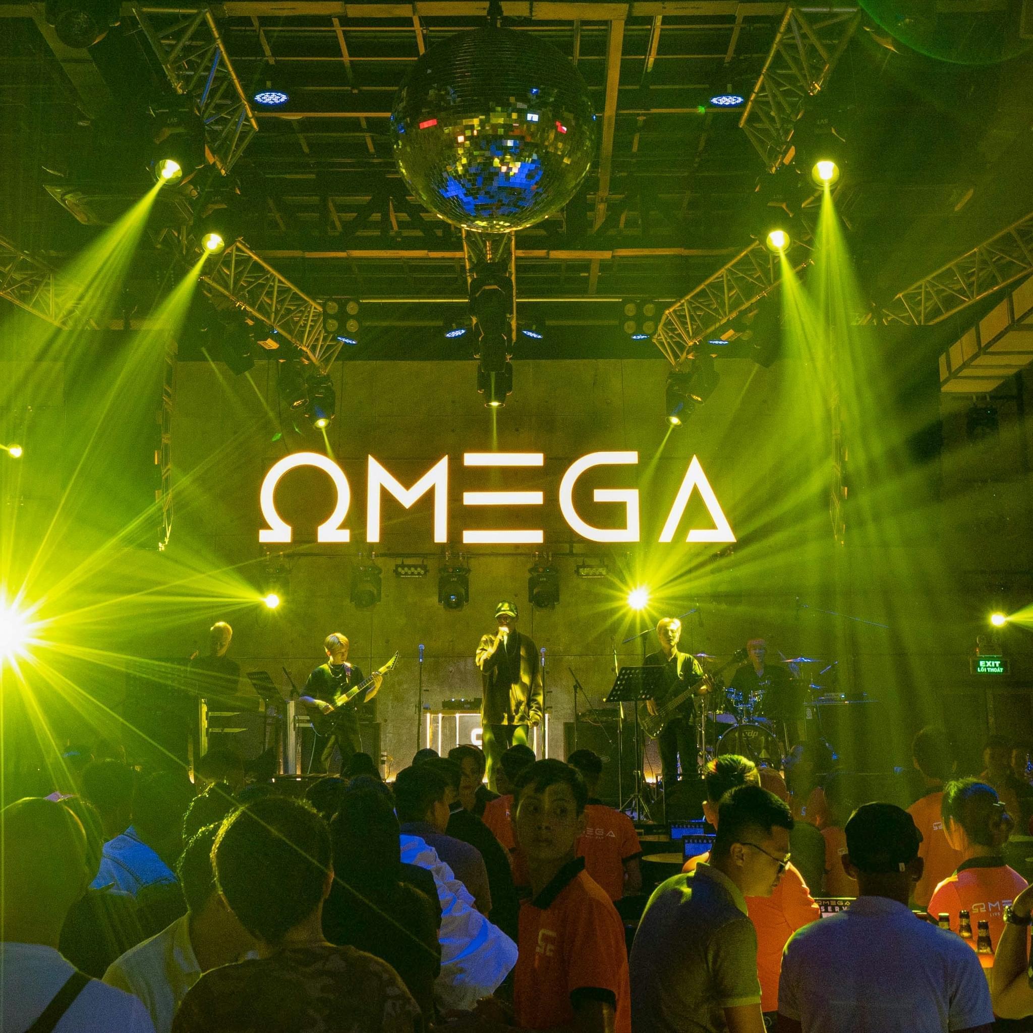 OMEGA---Live-Music-Bar---Hue-6